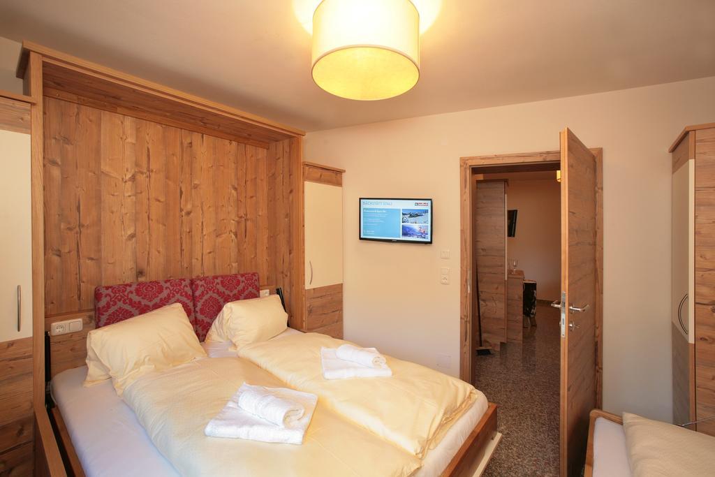 Intown Apartment Schmiede Saalbach-Hinterglemm Exterior foto
